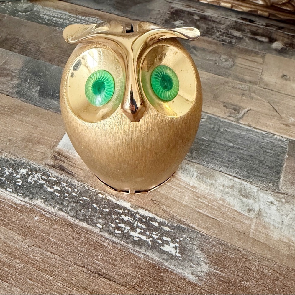 Napier owl coin vintage bank in excellent shape